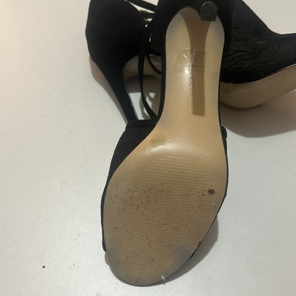 BCBGENERATION HERLED BLACK LACE AND SUEDE SANDALS IN SIZE 9.5m - Picture 8 of 10